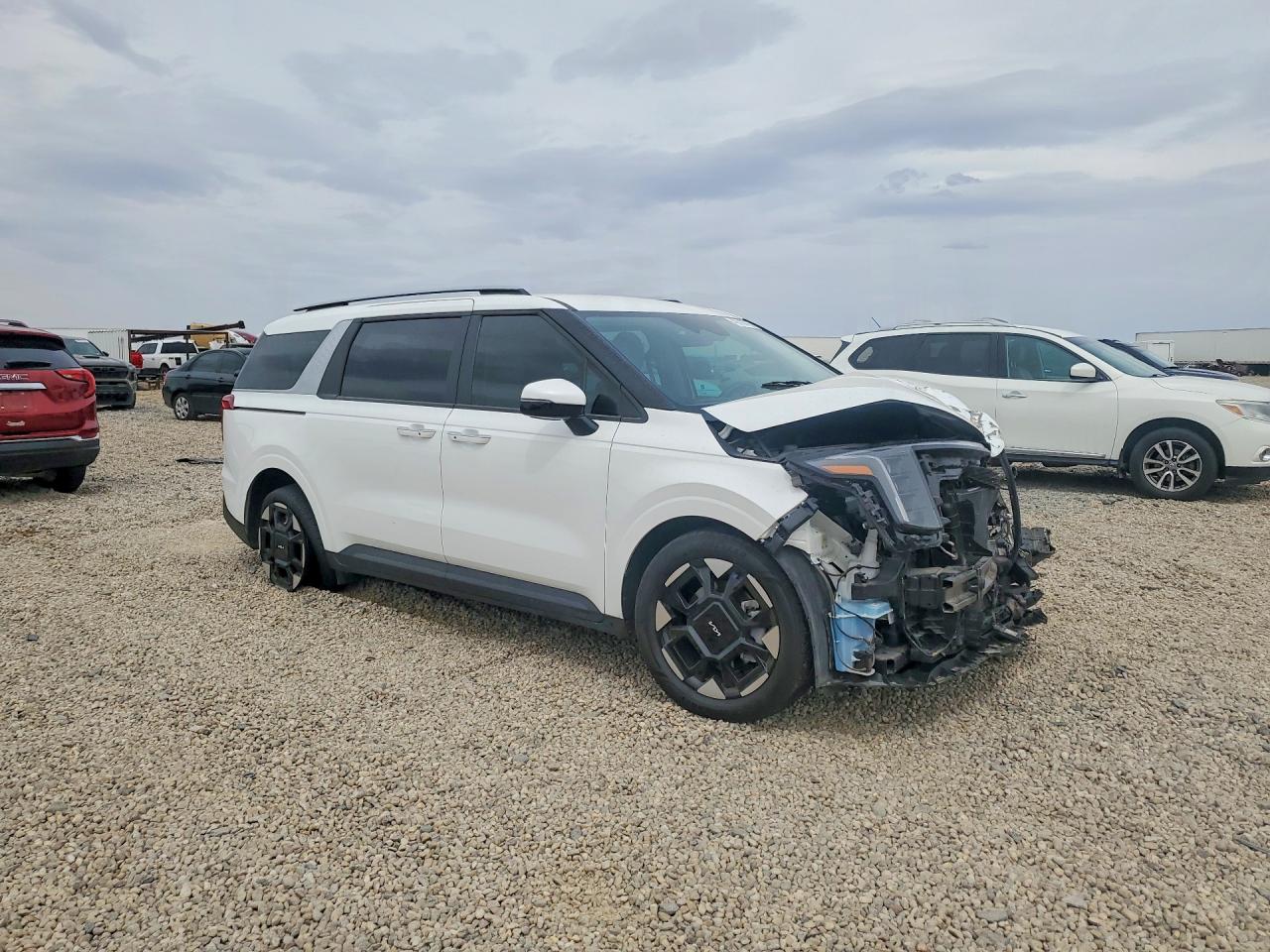 Kia Carnival Ex
