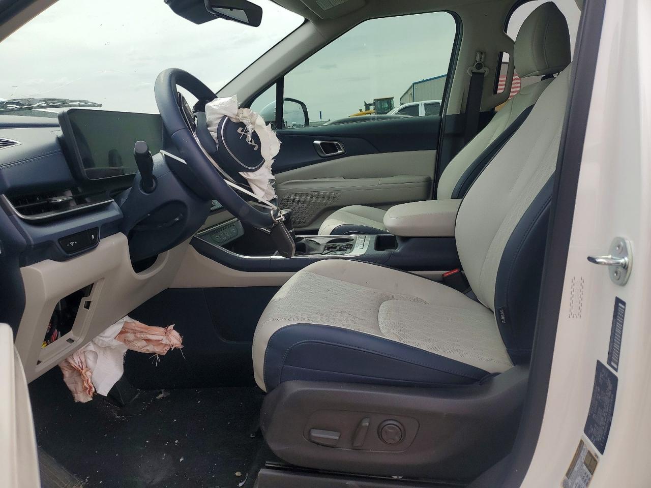 Kia Carnival Ex