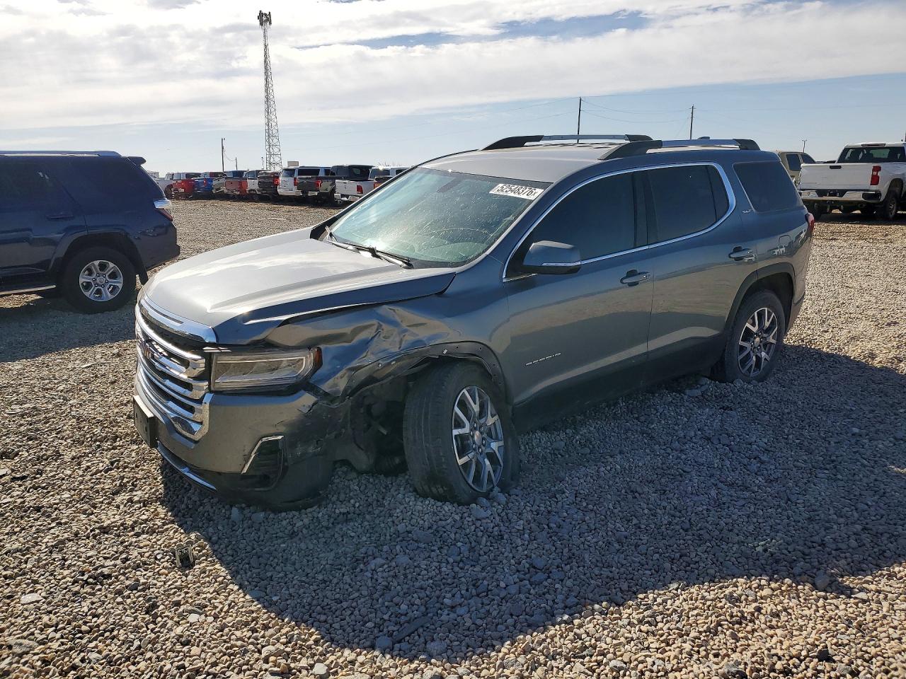Salvage GMC Acadia Image