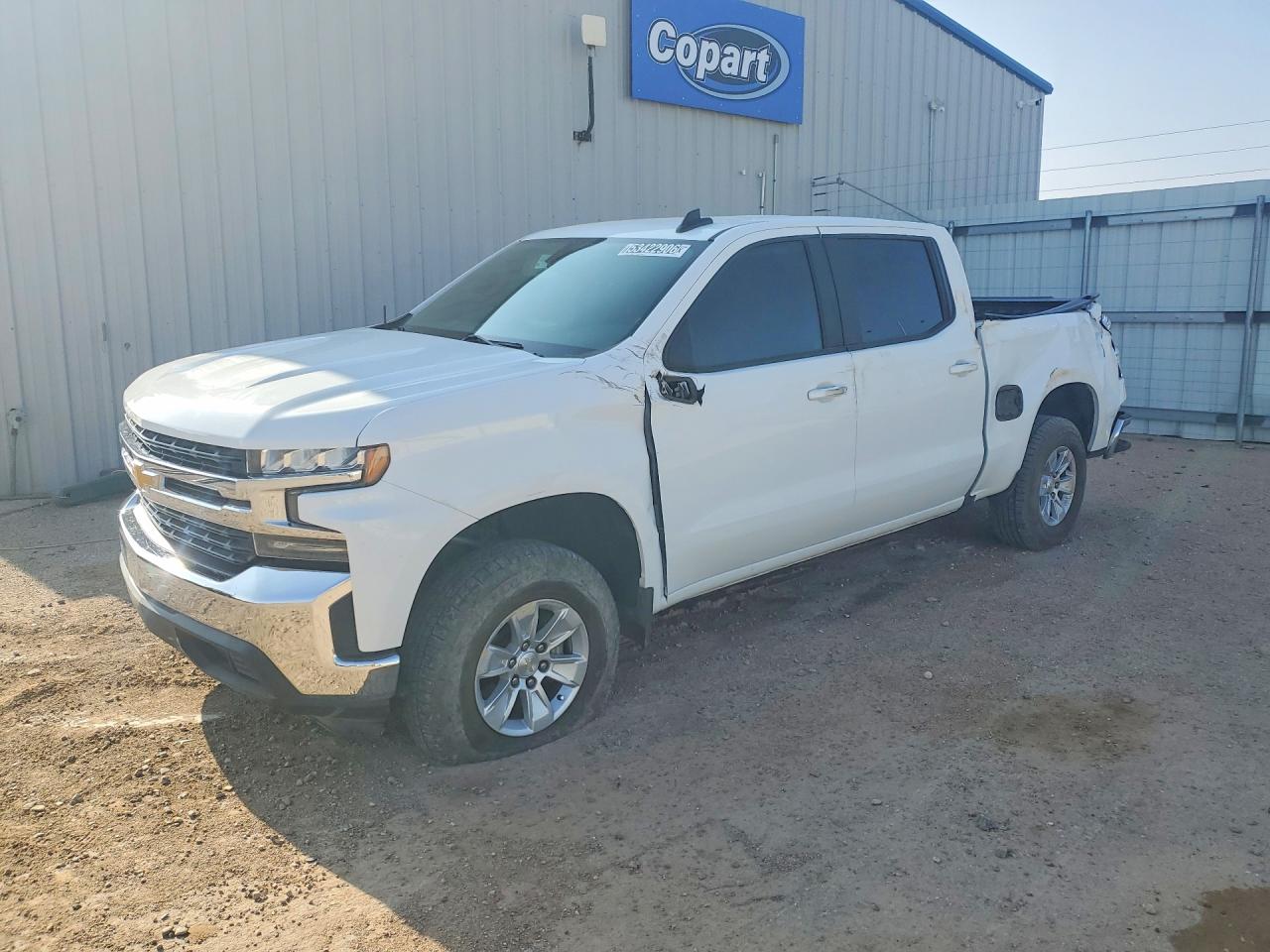 Salvage Chevrolet Silverado Image