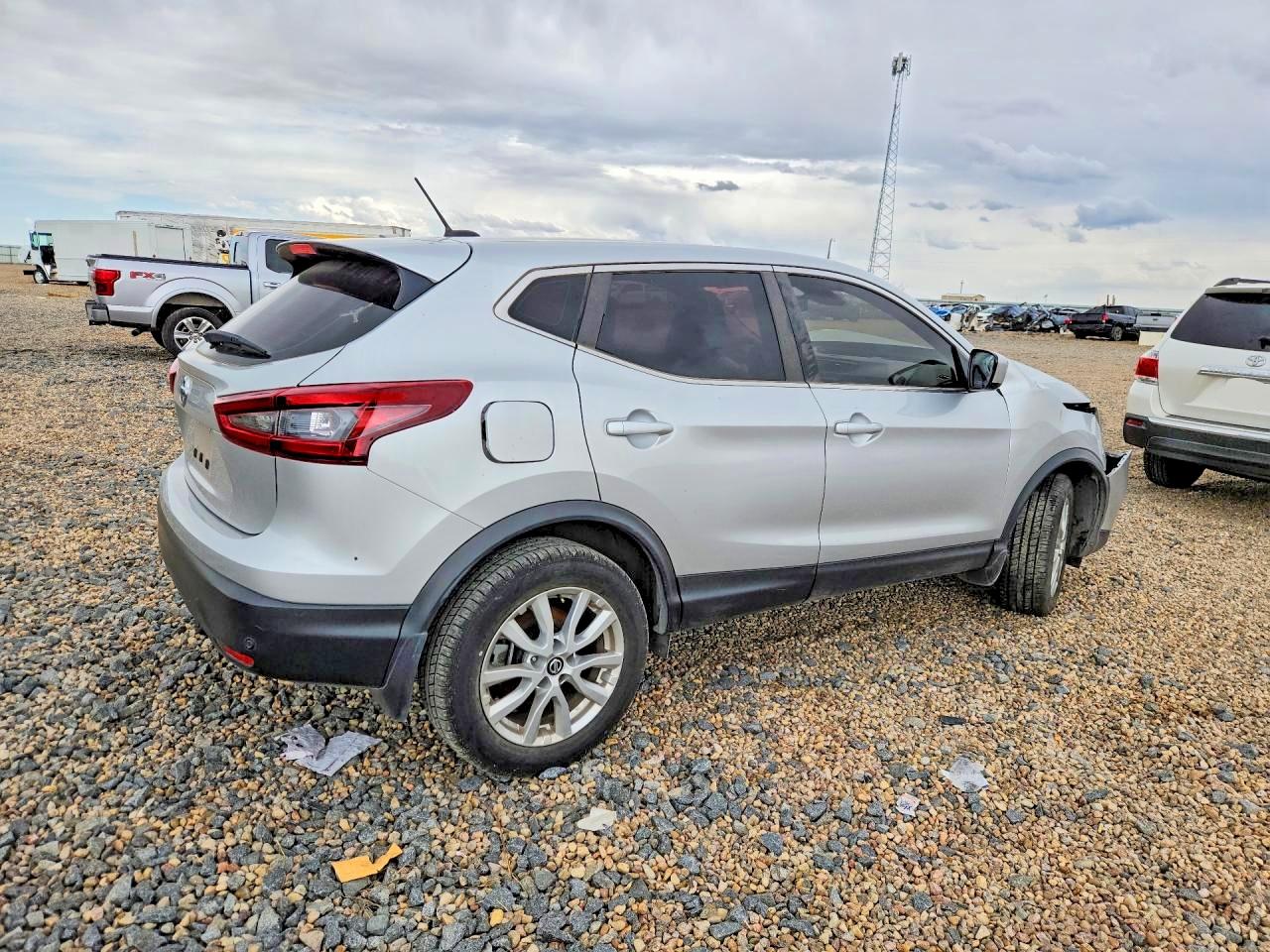Nissan Rogue S
