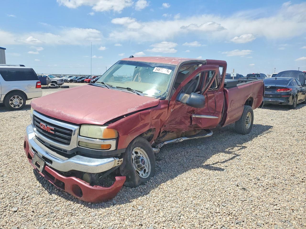 Salvage GMC Sierra 250 Image
