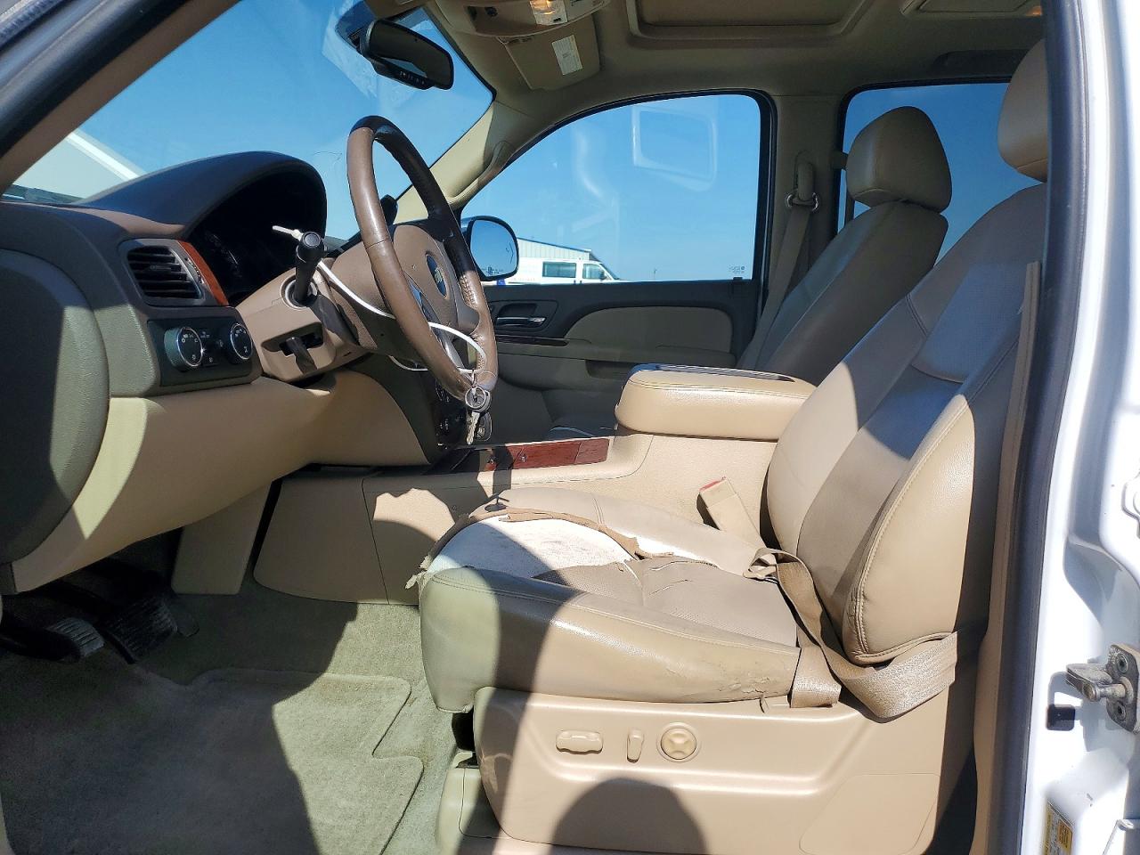 Chevrolet Suburban K1500 Ltz