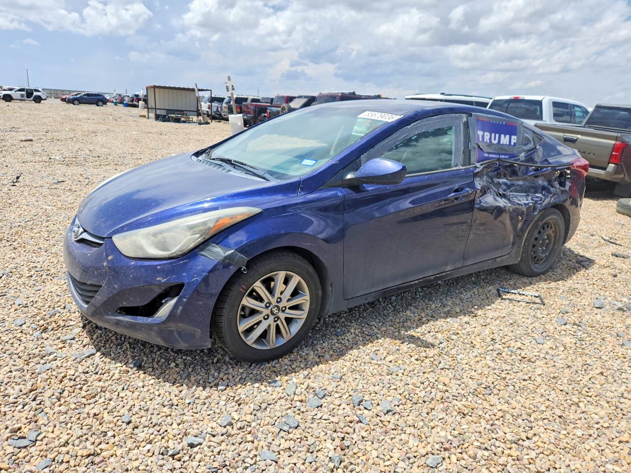 Salvage Hyundai ELANTRA Image