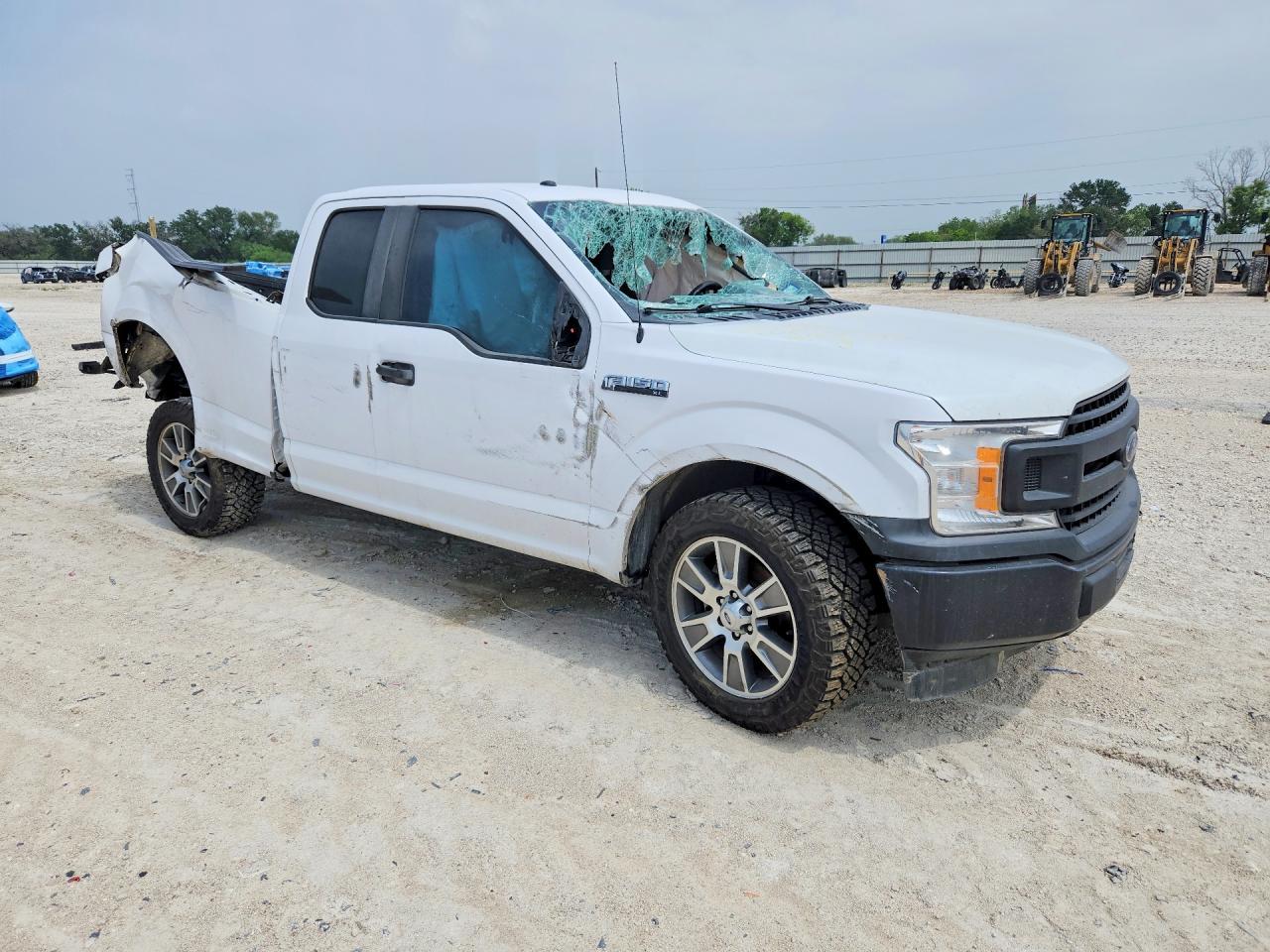 Ford F-150 Super Cab