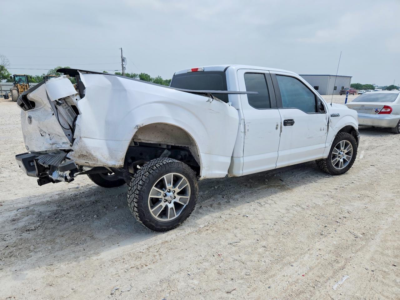 Ford F-150 Super Cab