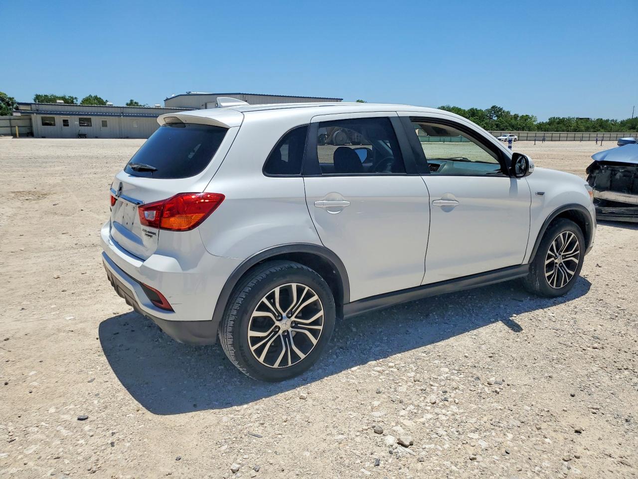 Mitsubishi Outlander Es