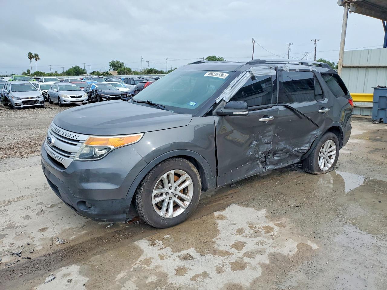 Salvage Ford Explorer Image