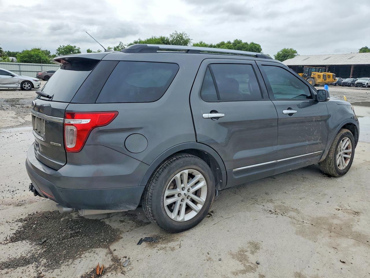 Ford Explorer Xlt