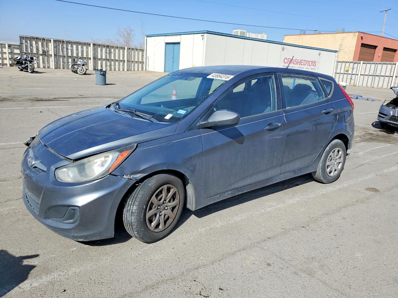 Salvage Hyundai ACCENT Image