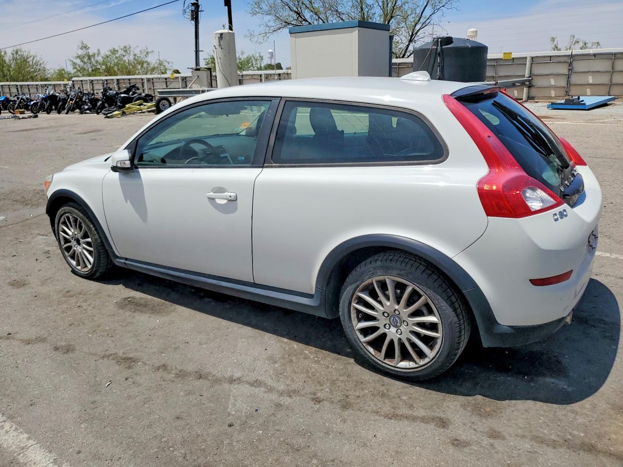 Volvo C30 T5