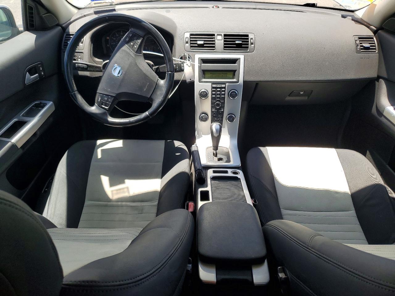 Volvo C30 T5