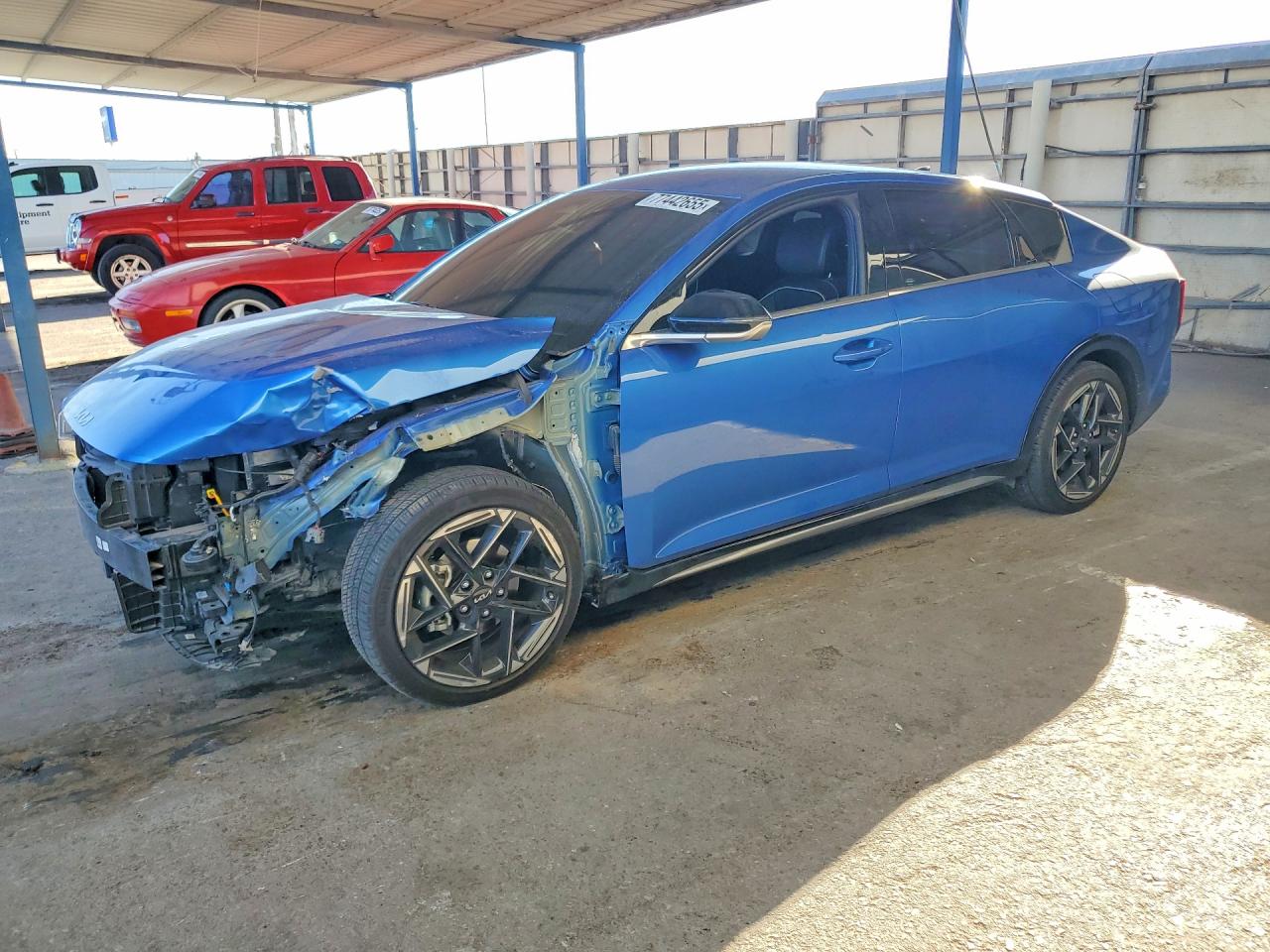 Salvage Kia K4 Image