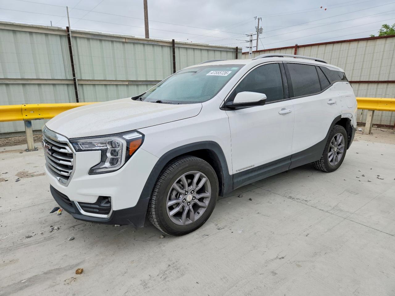 Salvage GMC Terrain Image