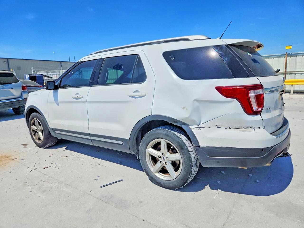 Ford Explorer Xlt