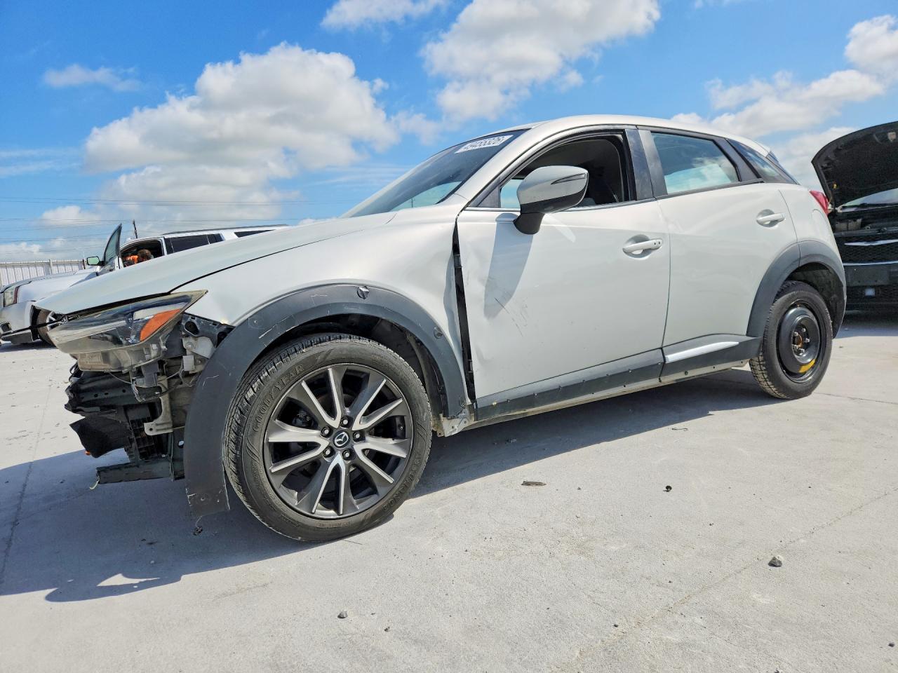 Salvage Mazda Cx Image