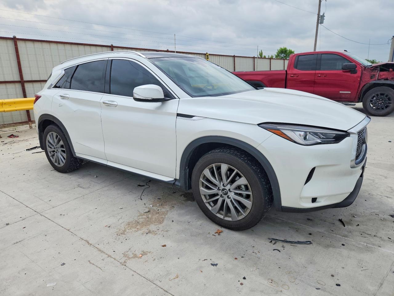 INFINITI Qx Luxe