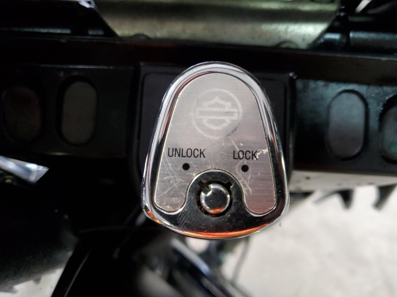 Harley-Davidson Fl