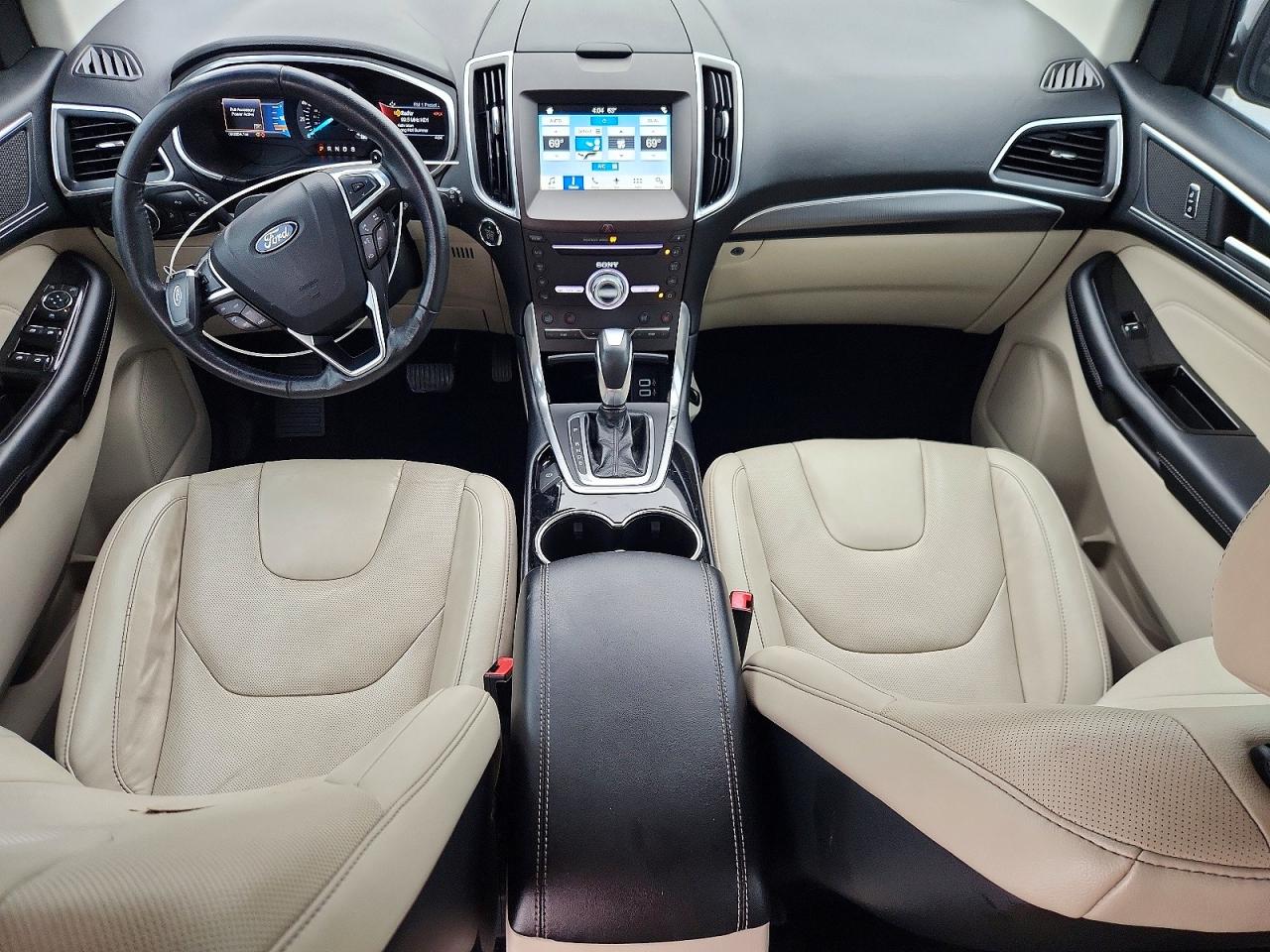 Ford Edge Titanium