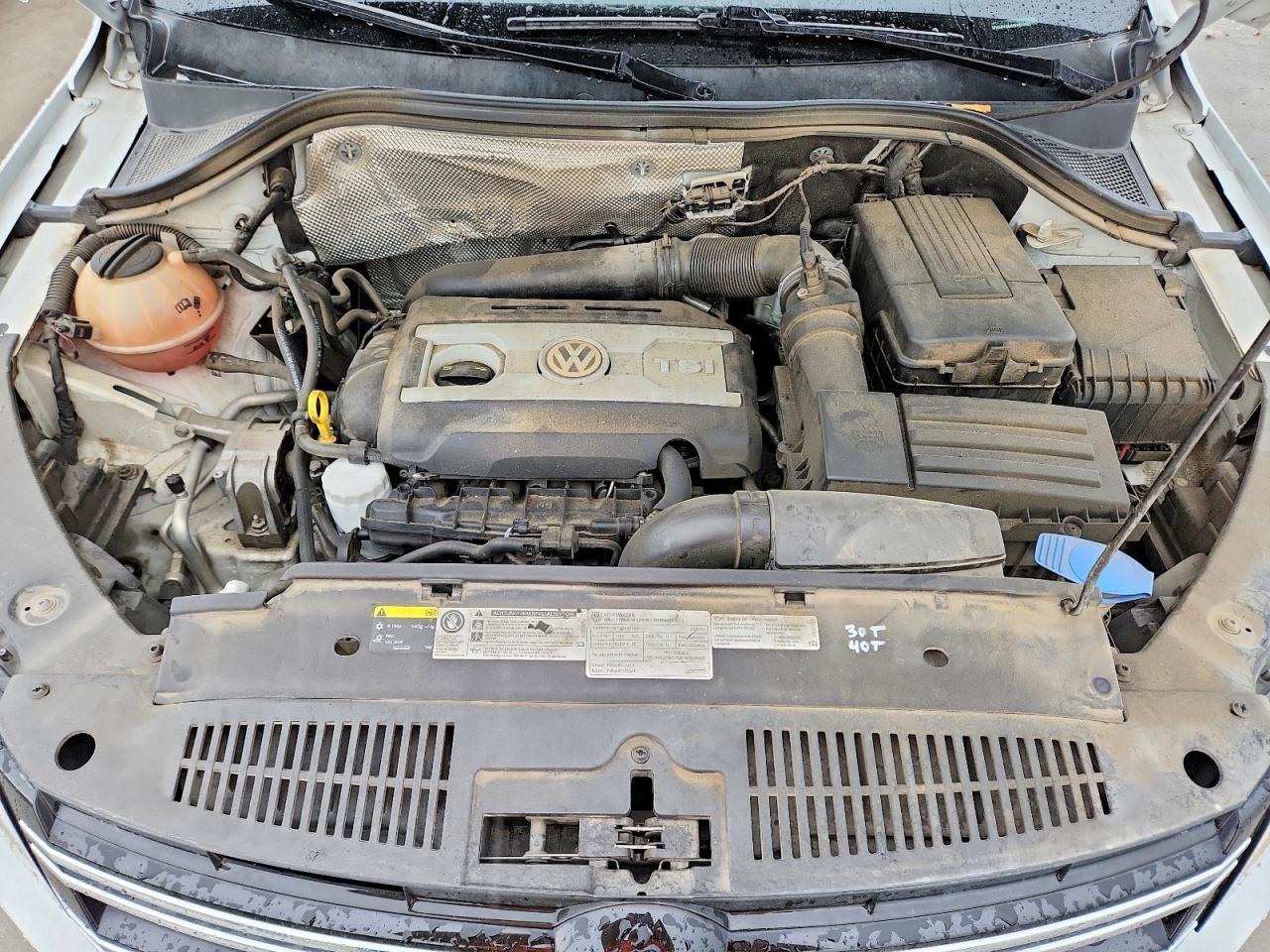 Volkswagen Tiguan S