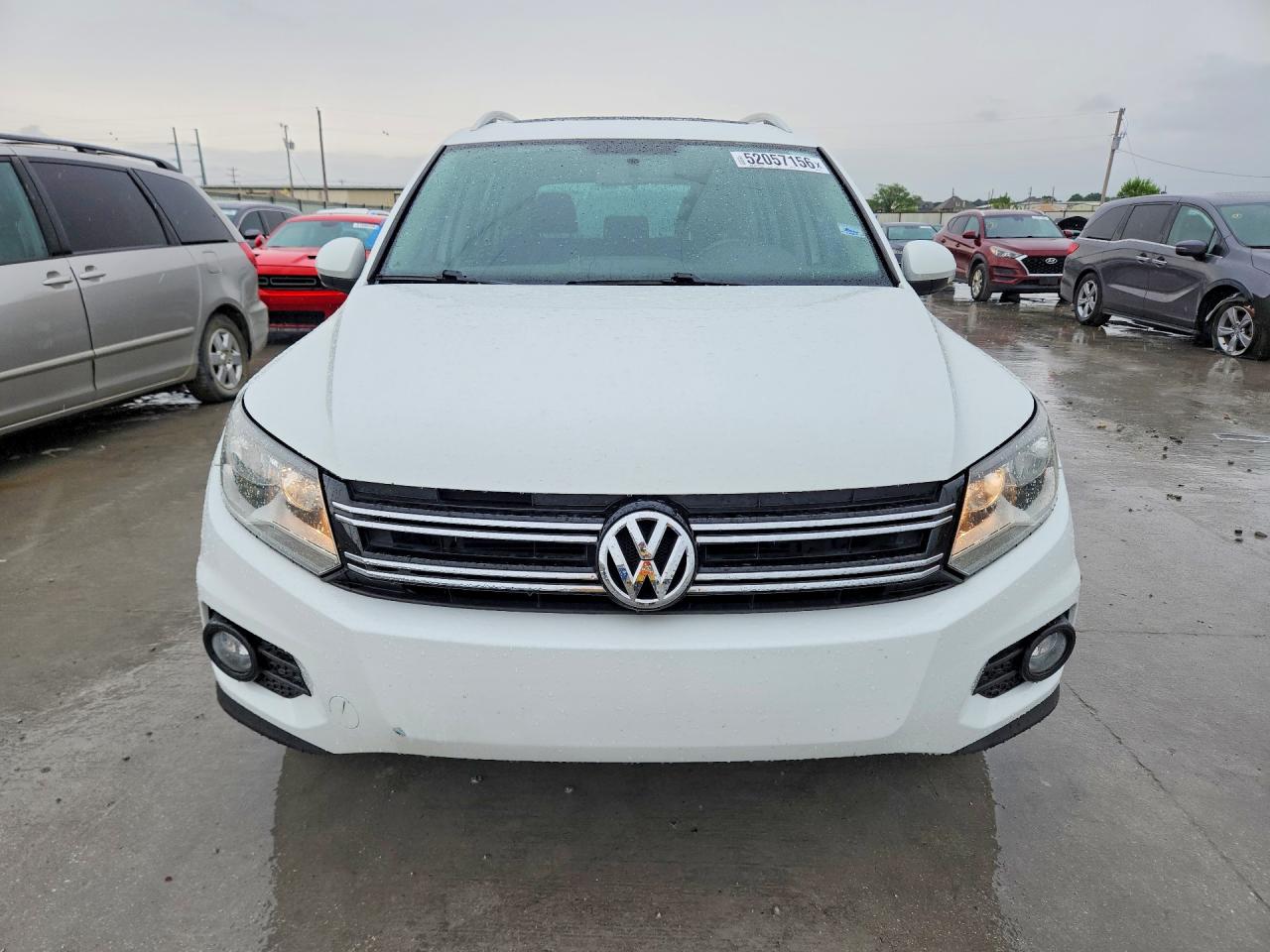Volkswagen Tiguan S