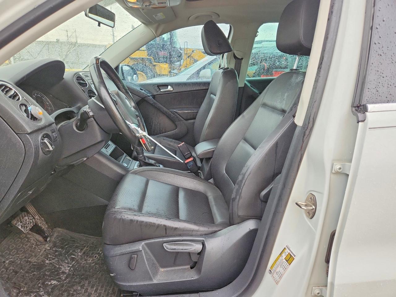 Volkswagen Tiguan S