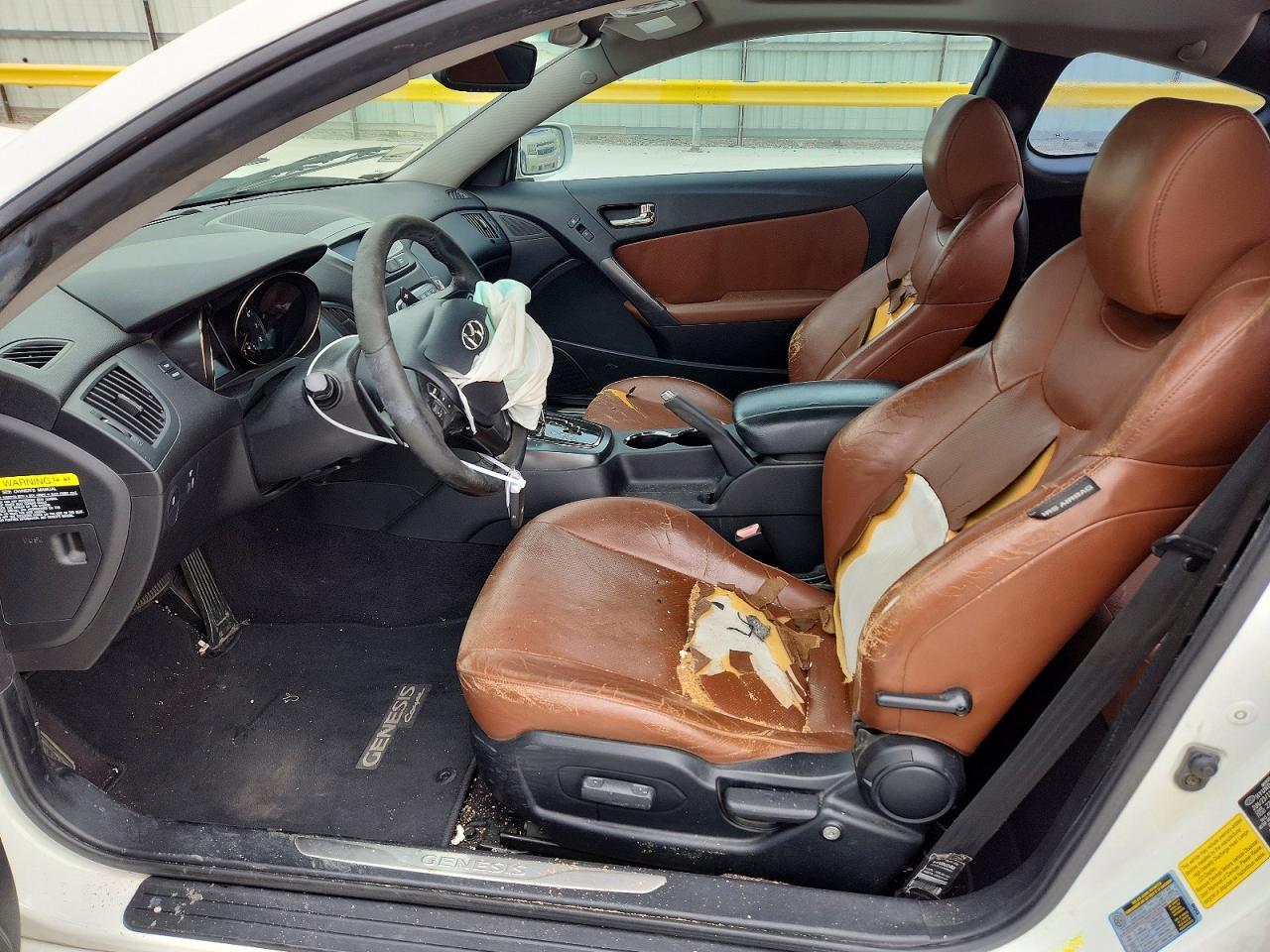 Hyundai Genesis 3.8l