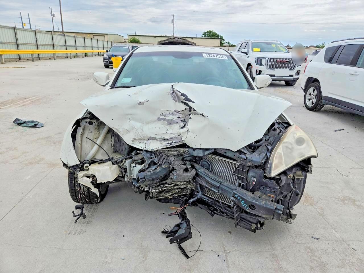 Hyundai Genesis 3.8l