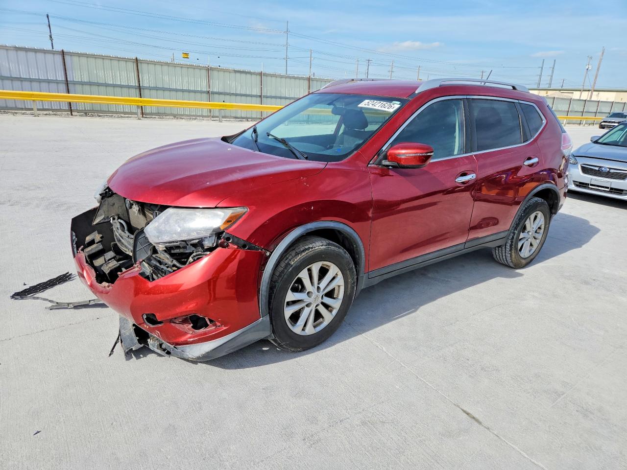 Salvage Nissan Rogue Image