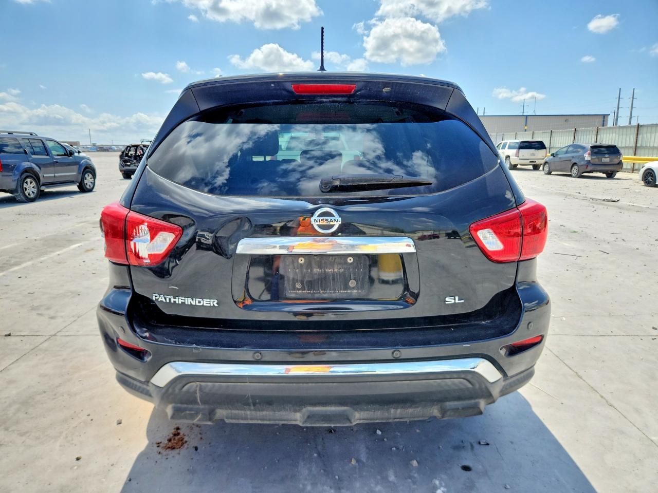 Nissan Pathfinder Sl