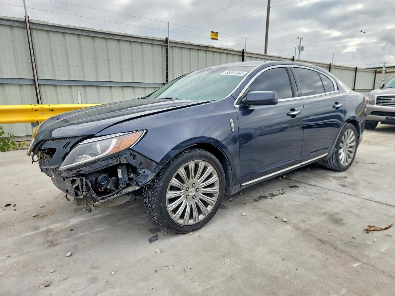 Salvage Lincoln MKS Image