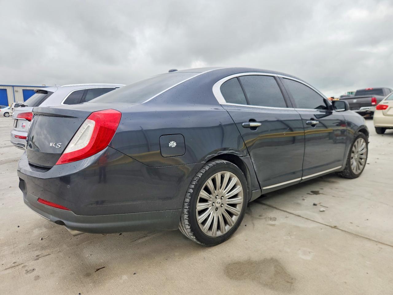 Lincoln MKS