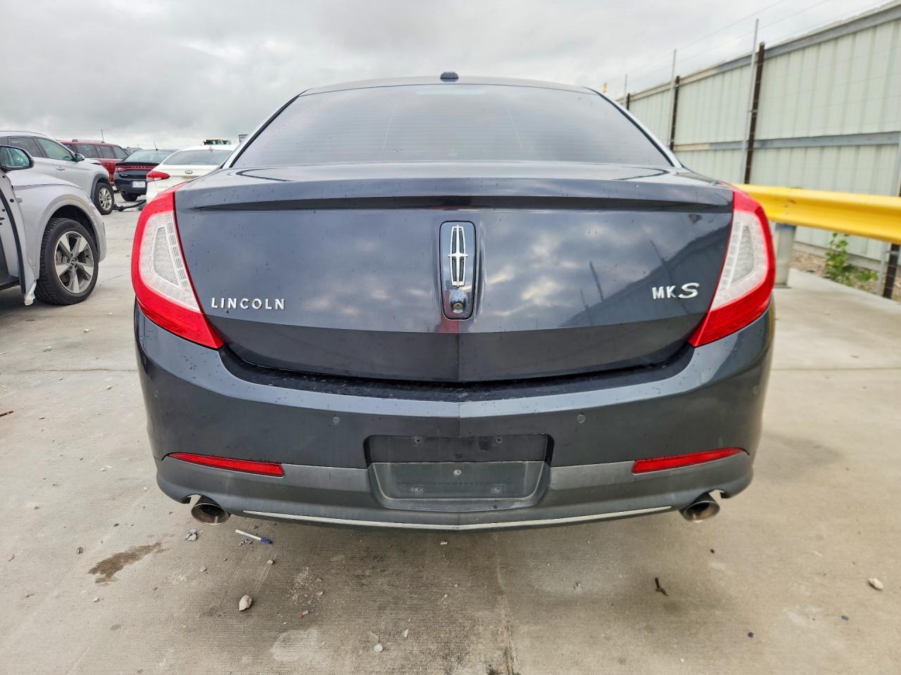Lincoln MKS