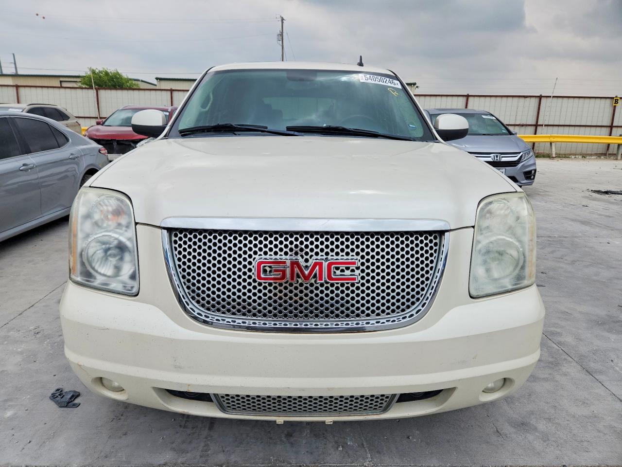 GMC Yukon Denali