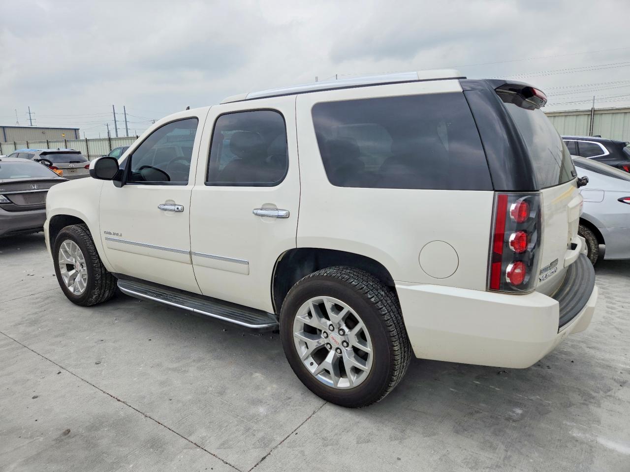 GMC Yukon Denali