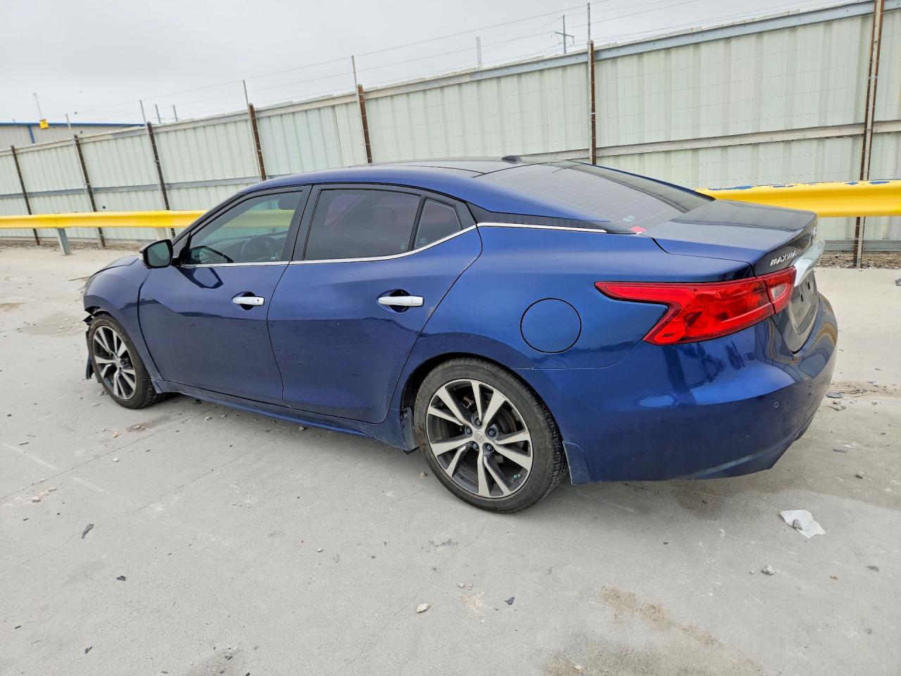 Nissan Maxima Platinum