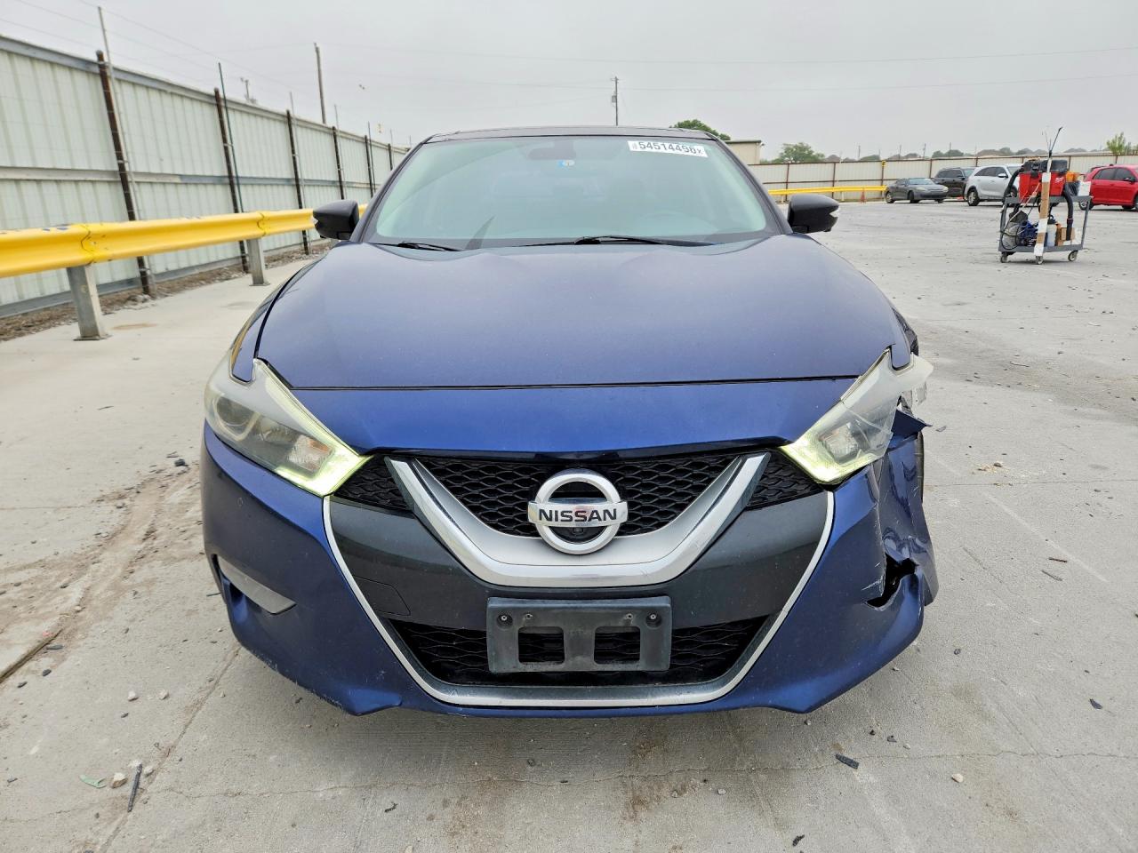 Nissan Maxima Platinum