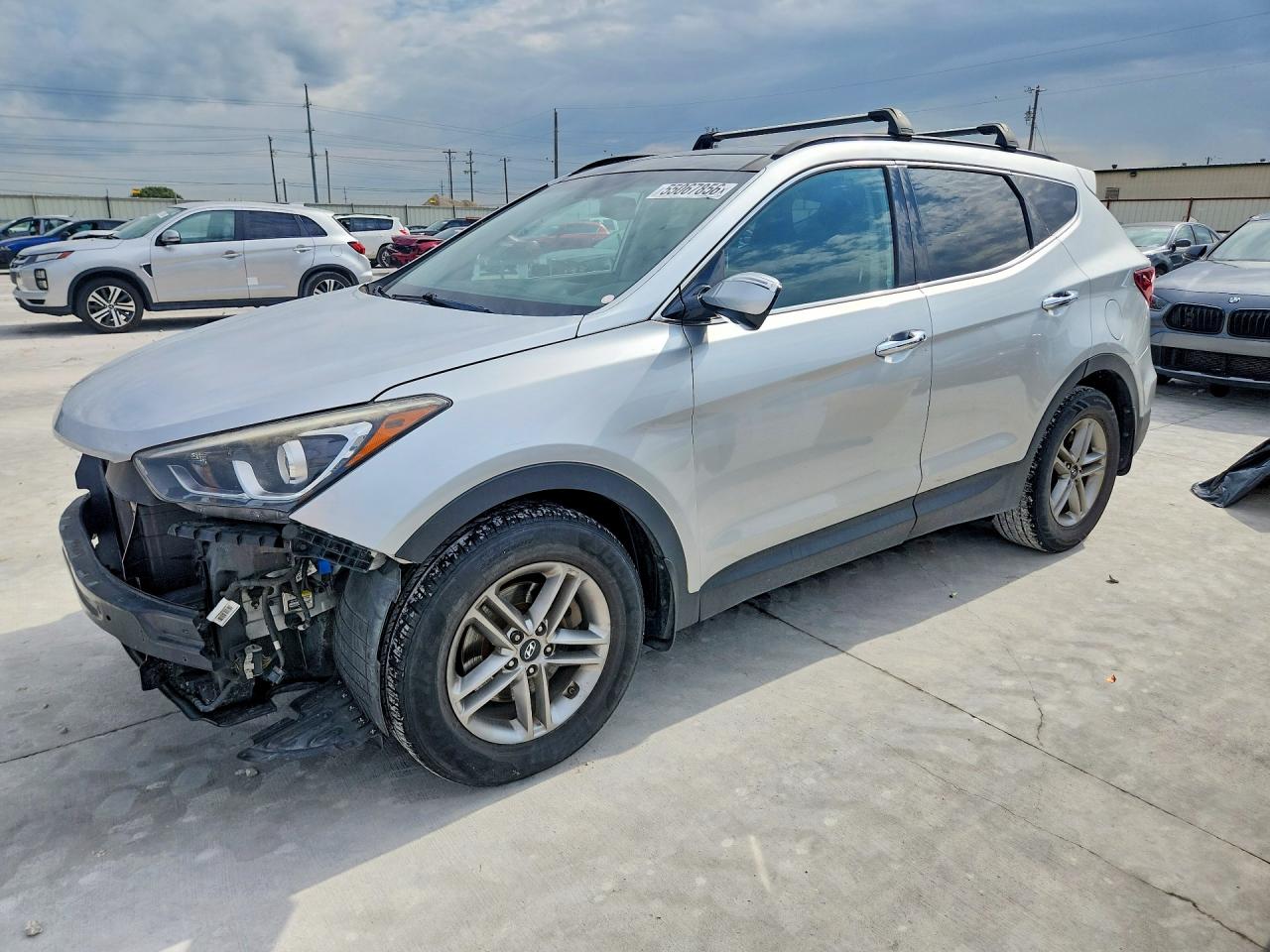 Salvage Hyundai SANTA FE Image