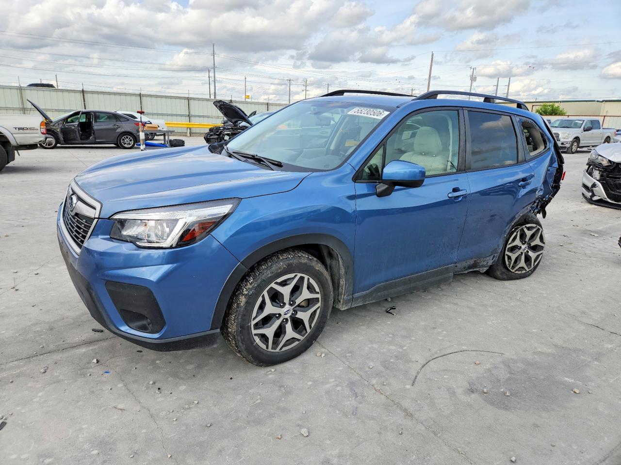 Salvage Subaru Forester Image