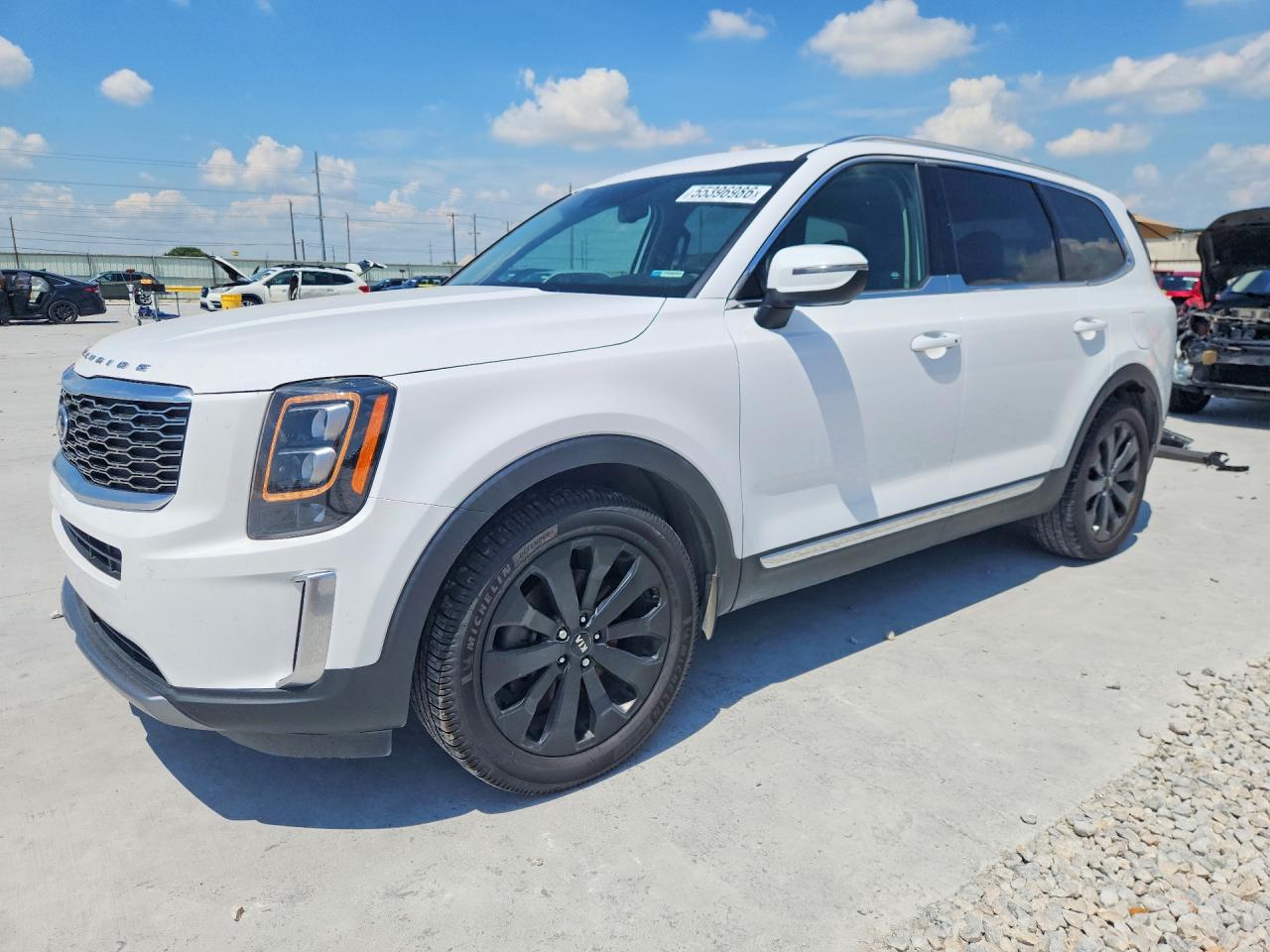 Salvage Kia Telluride Image