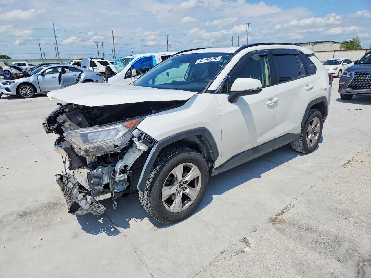 Salvage Toyota RAV4 Image
