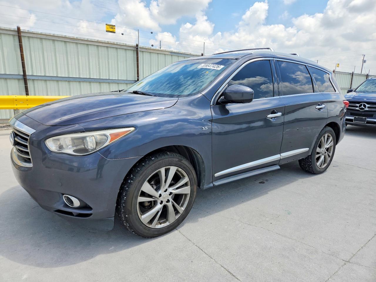Salvage INFINITI Qx Image
