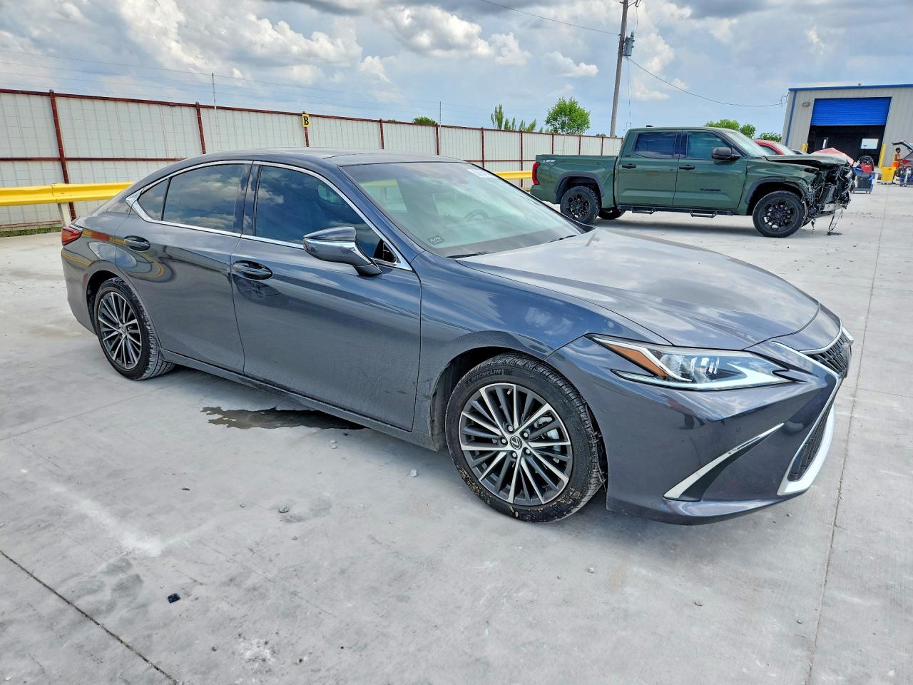 Lexus Es Base