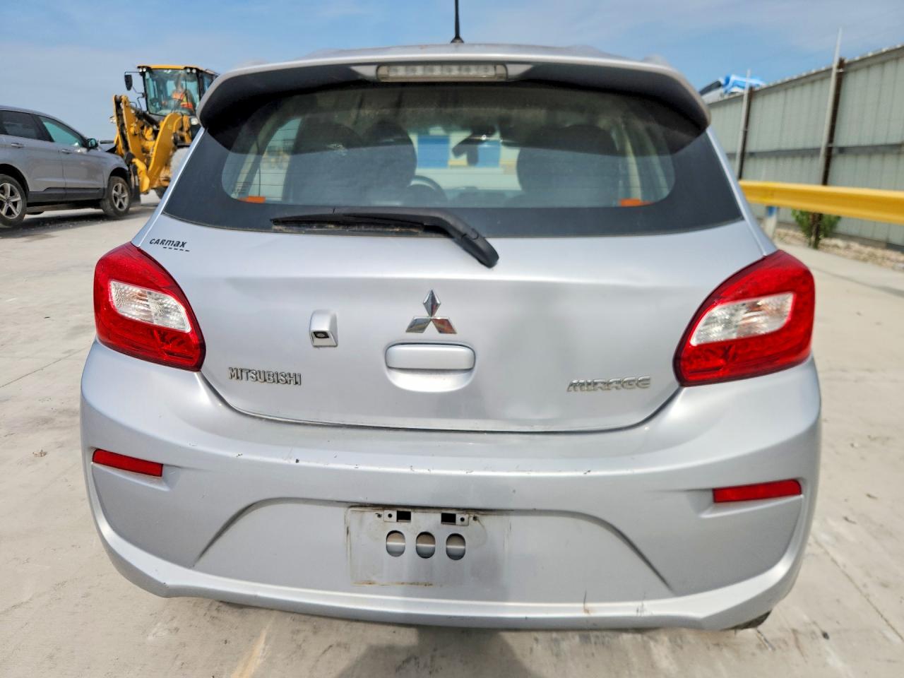 Mitsubishi Mirage Es