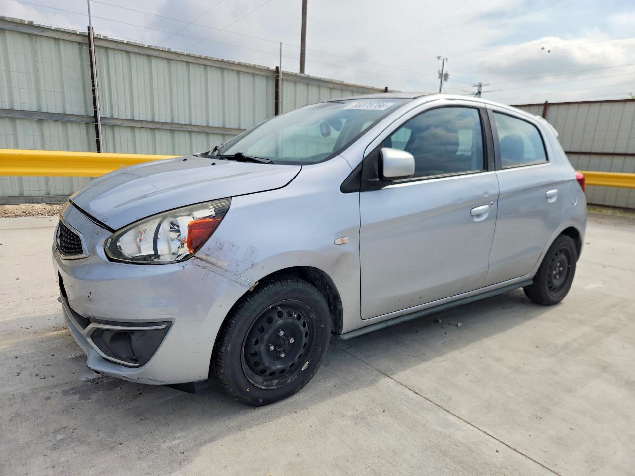 Salvage Mitsubishi Mirage Image