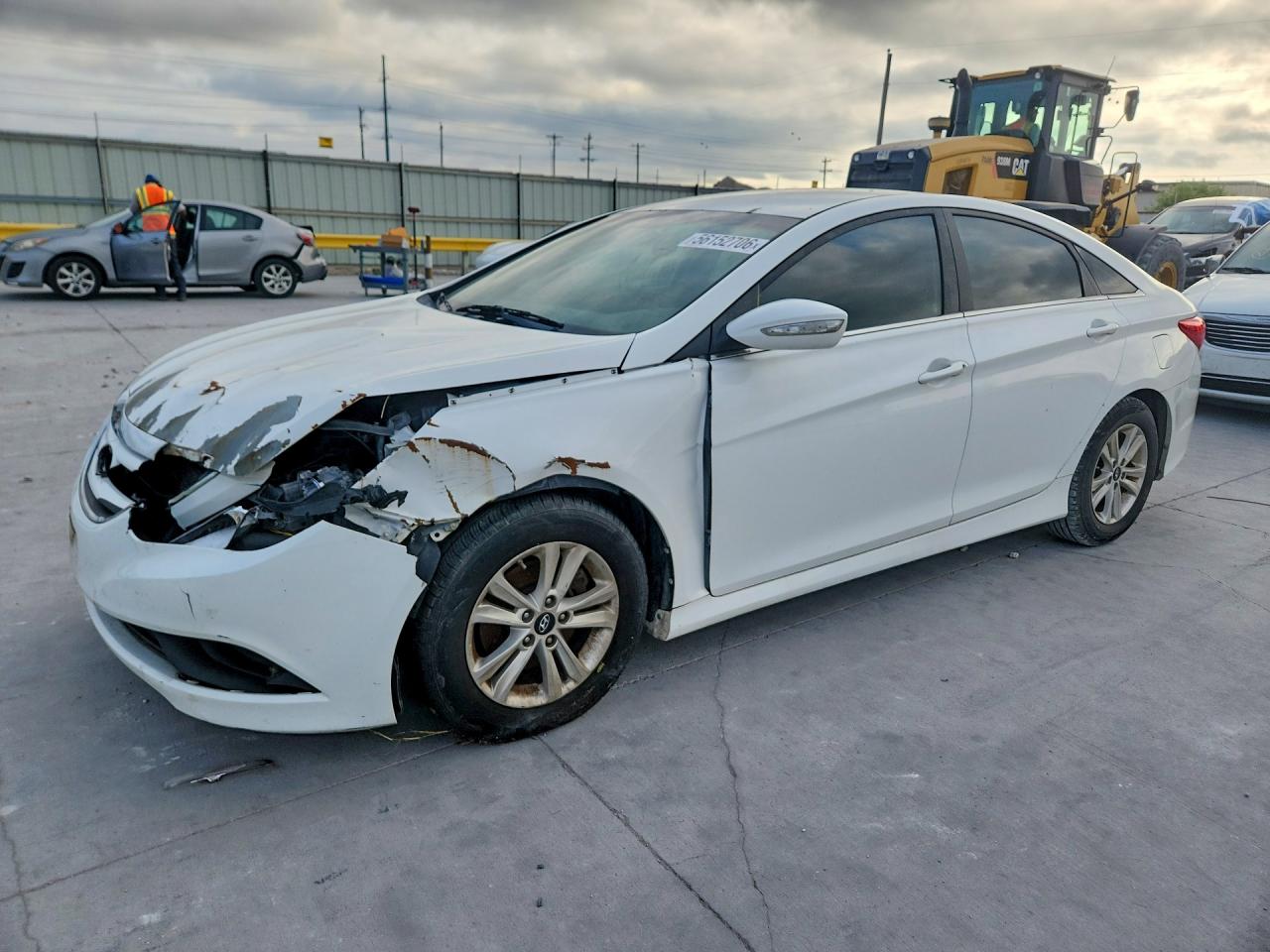 Salvage Hyundai SONATA Image