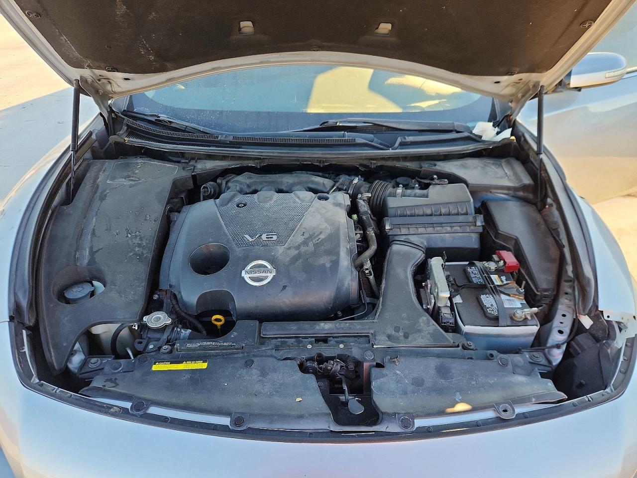 Nissan Maxima S