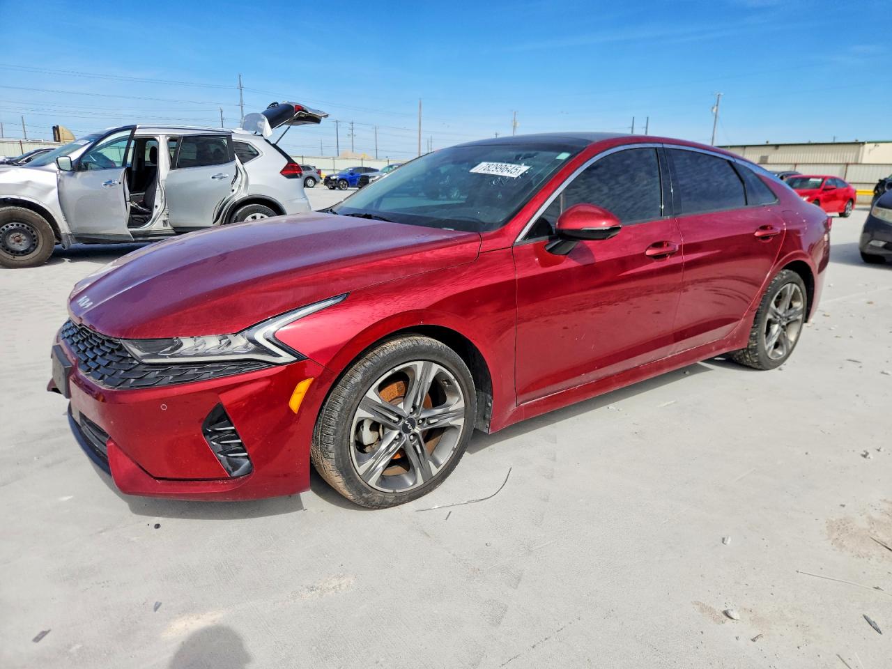 Salvage Kia K5 Image