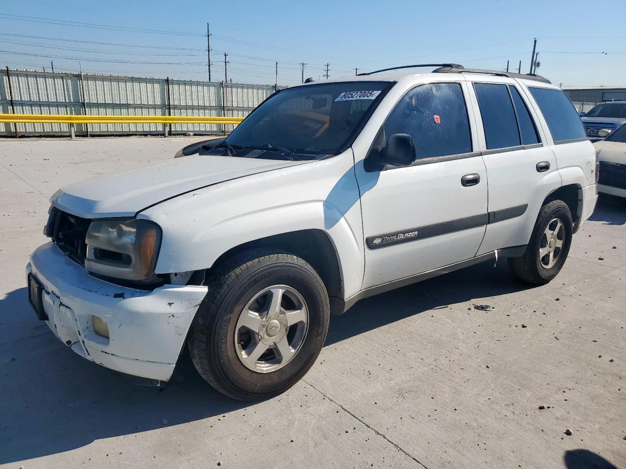 Salvage Chevrolet Trailblazer Image