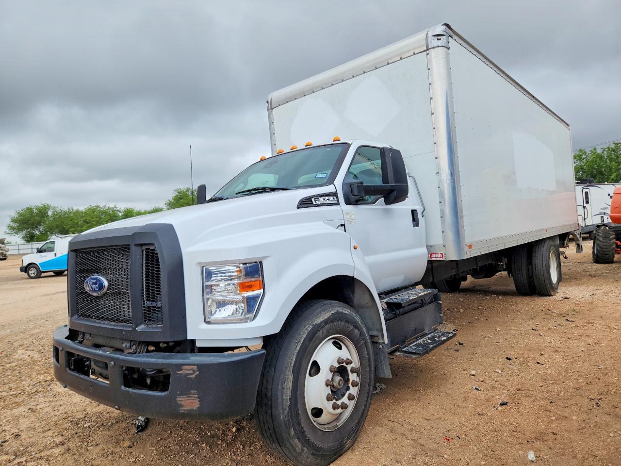 2023 Ford F-650